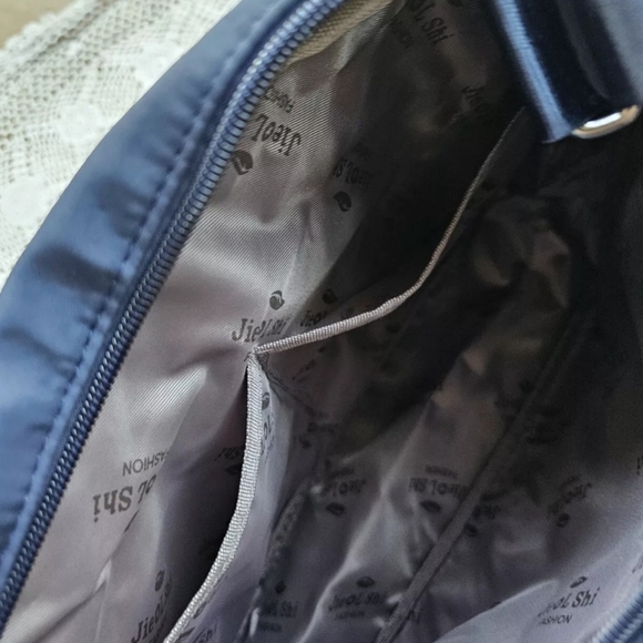 Mintegra Travel Crossbody Navy Blue Roomy Multiple Pockets water battle pocket - Picture 7 of 15